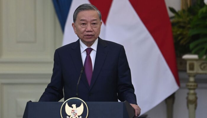 Perbedaan komunisme dan sosialisme, serta negara penganutnya